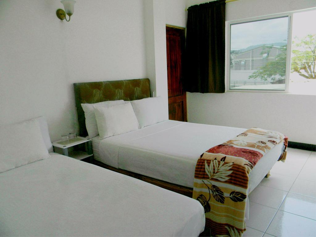 Bahia B&B Bahia de Caraquez Habitación foto